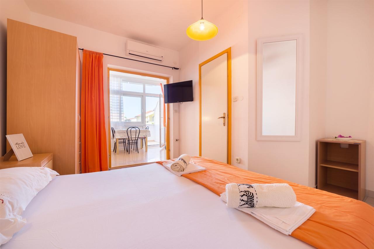Apartments Zanze Vodice Eksteriør billede