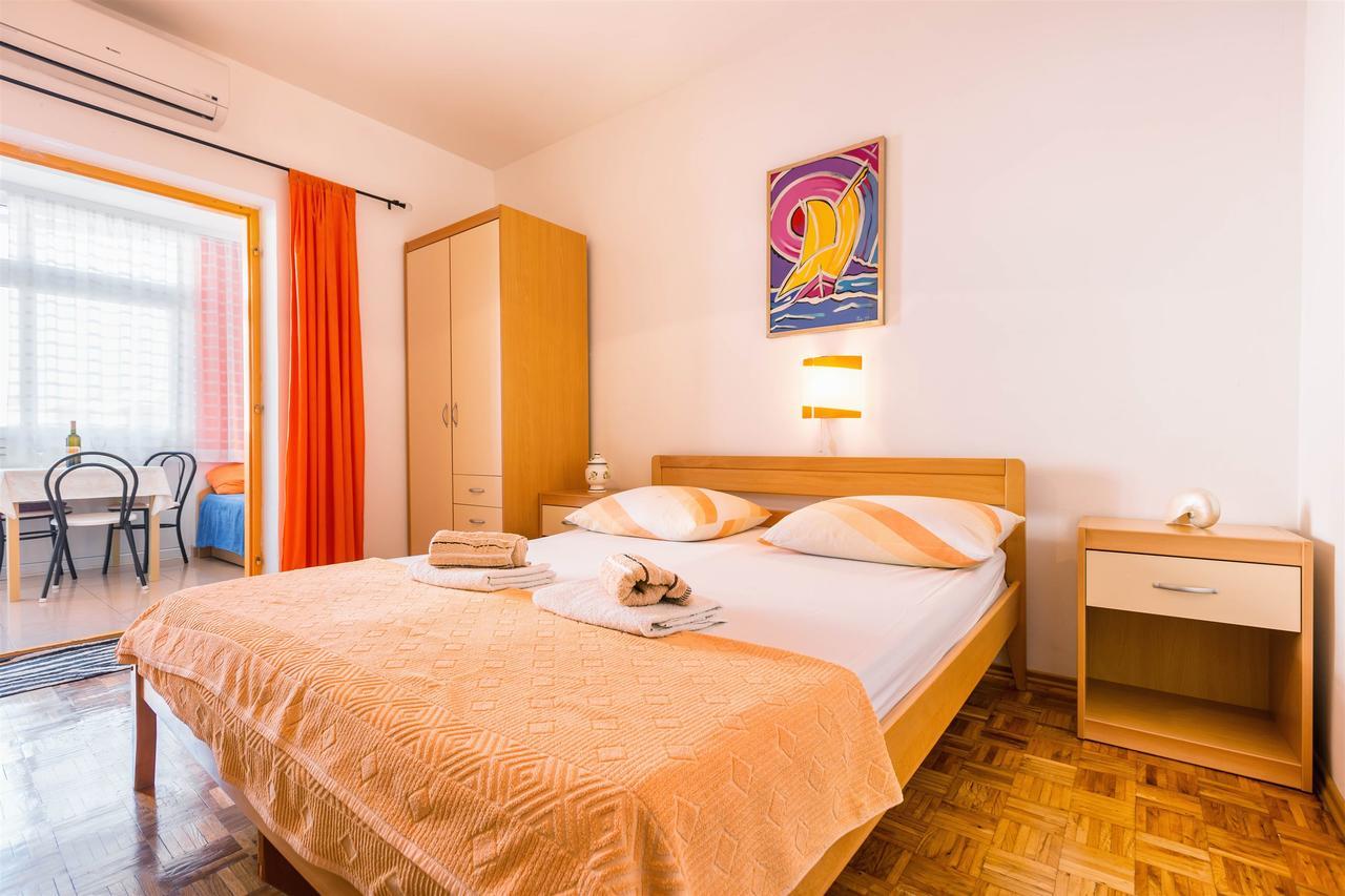 Apartments Zanze Vodice Eksteriør billede