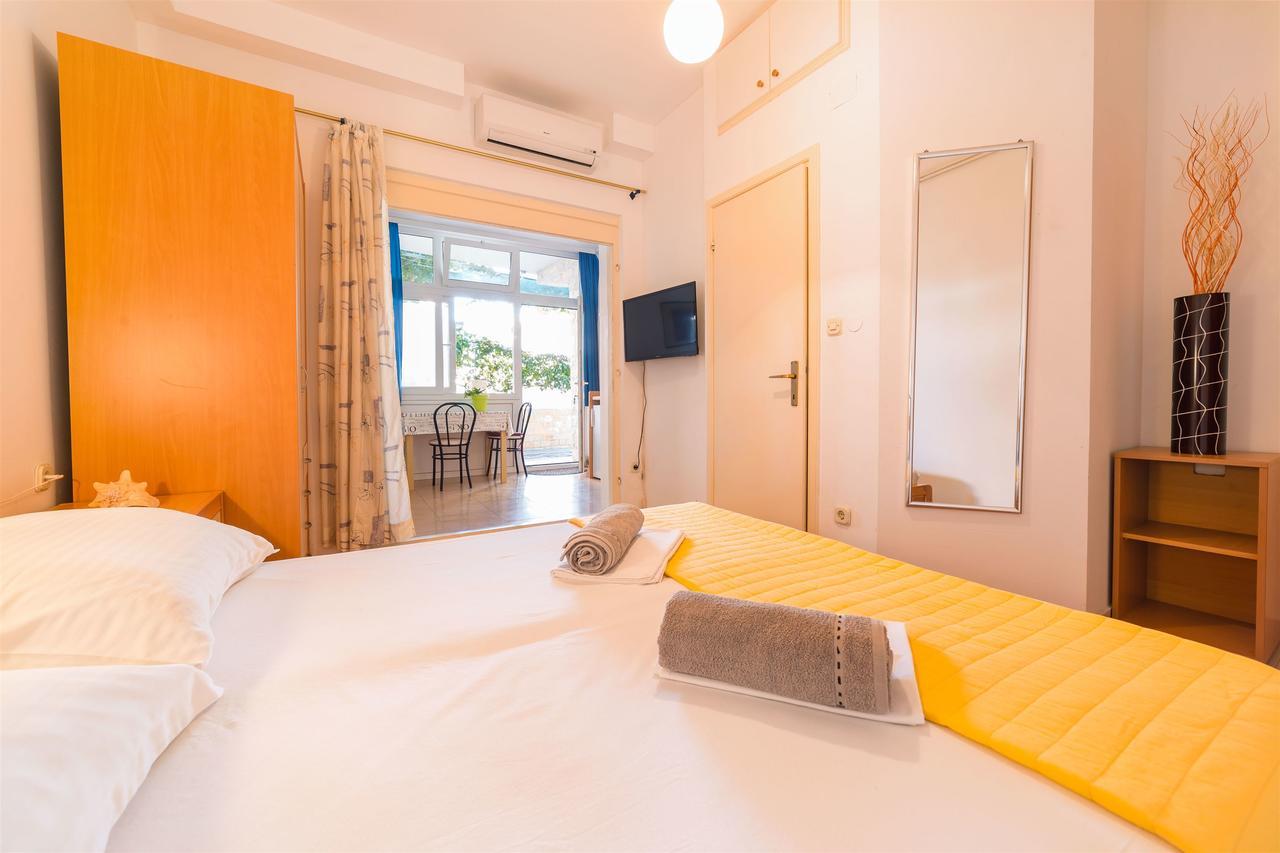 Apartments Zanze Vodice Eksteriør billede