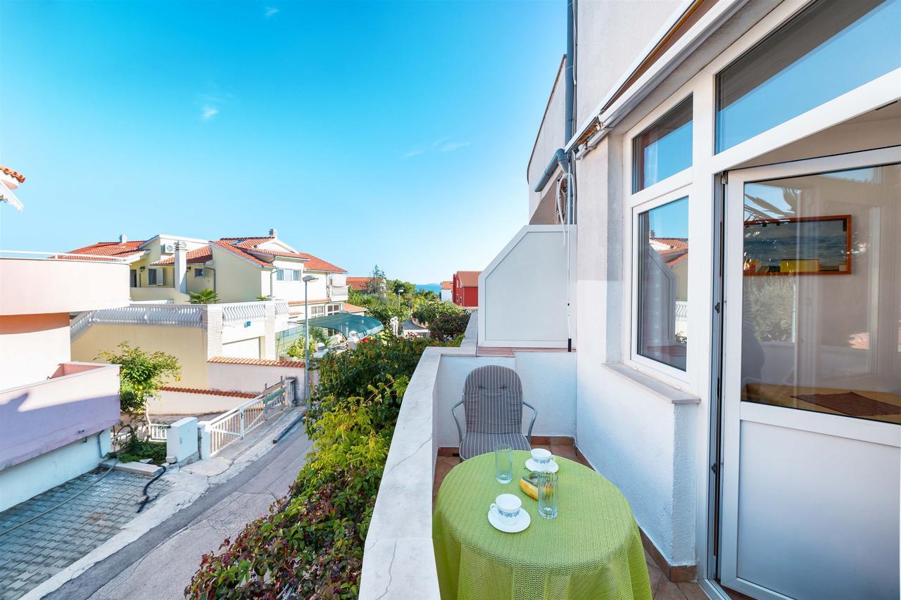 Apartments Zanze Vodice Eksteriør billede
