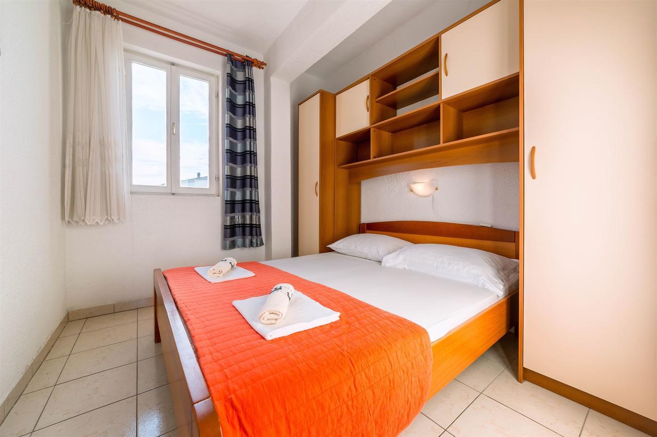 Apartments Zanze Vodice Eksteriør billede