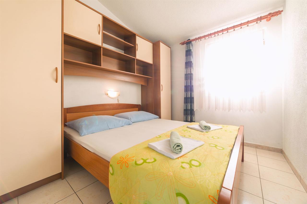 Apartments Zanze Vodice Eksteriør billede