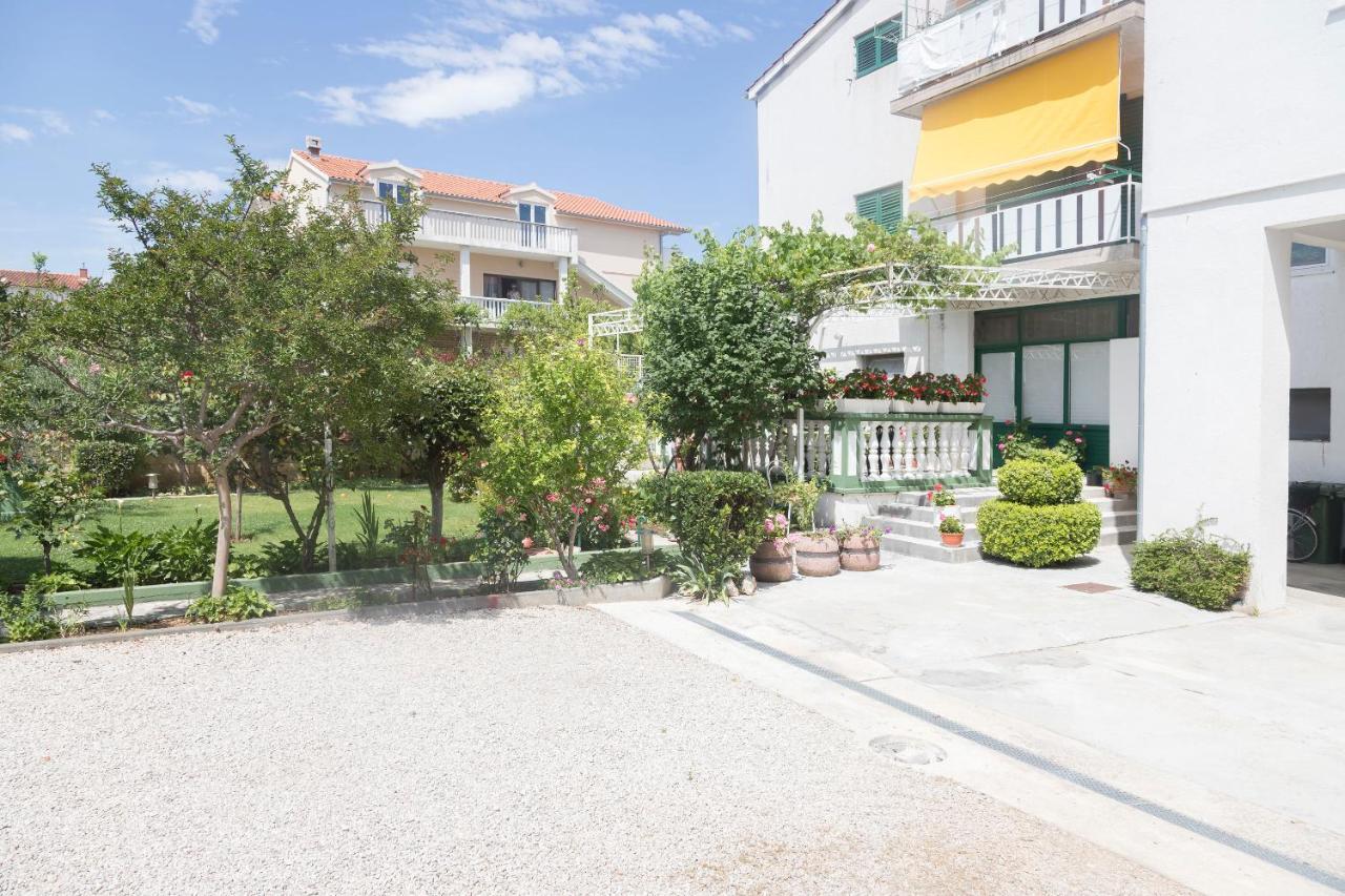 Apartments Zanze Vodice Eksteriør billede